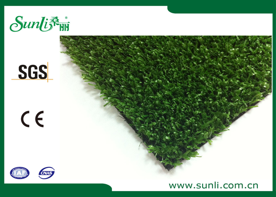 Decoração artificial decorativa verde da grama dos PP para o ALCANCE Anti-UV do GV AIA do CE do animal de estimação